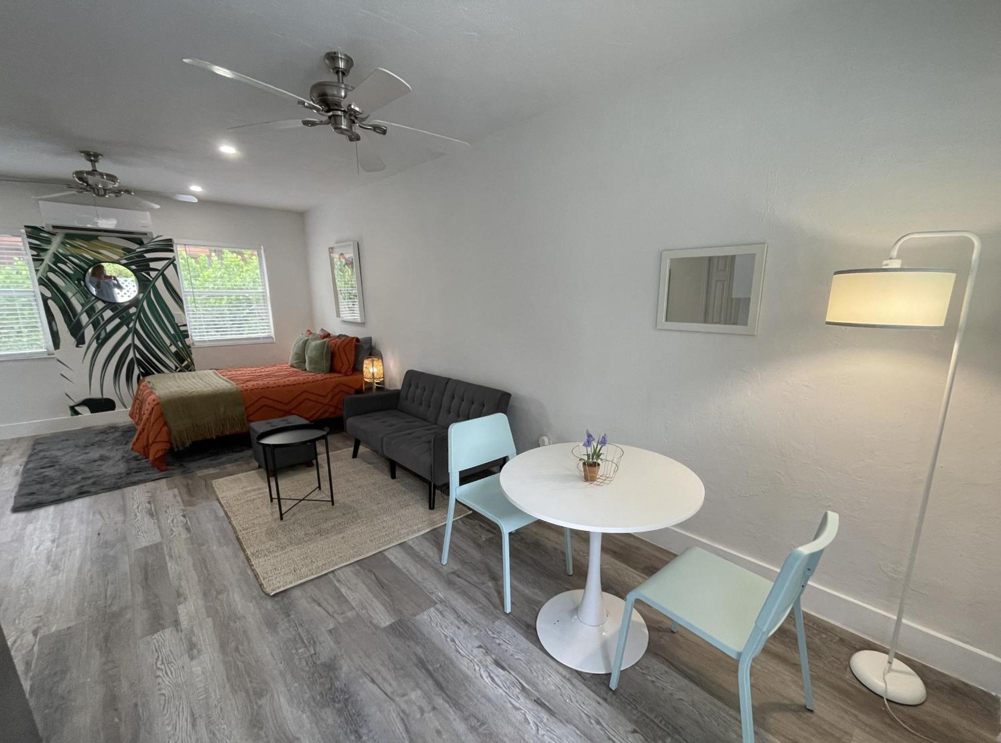 Casa Habana Studios Miami Bagian luar foto